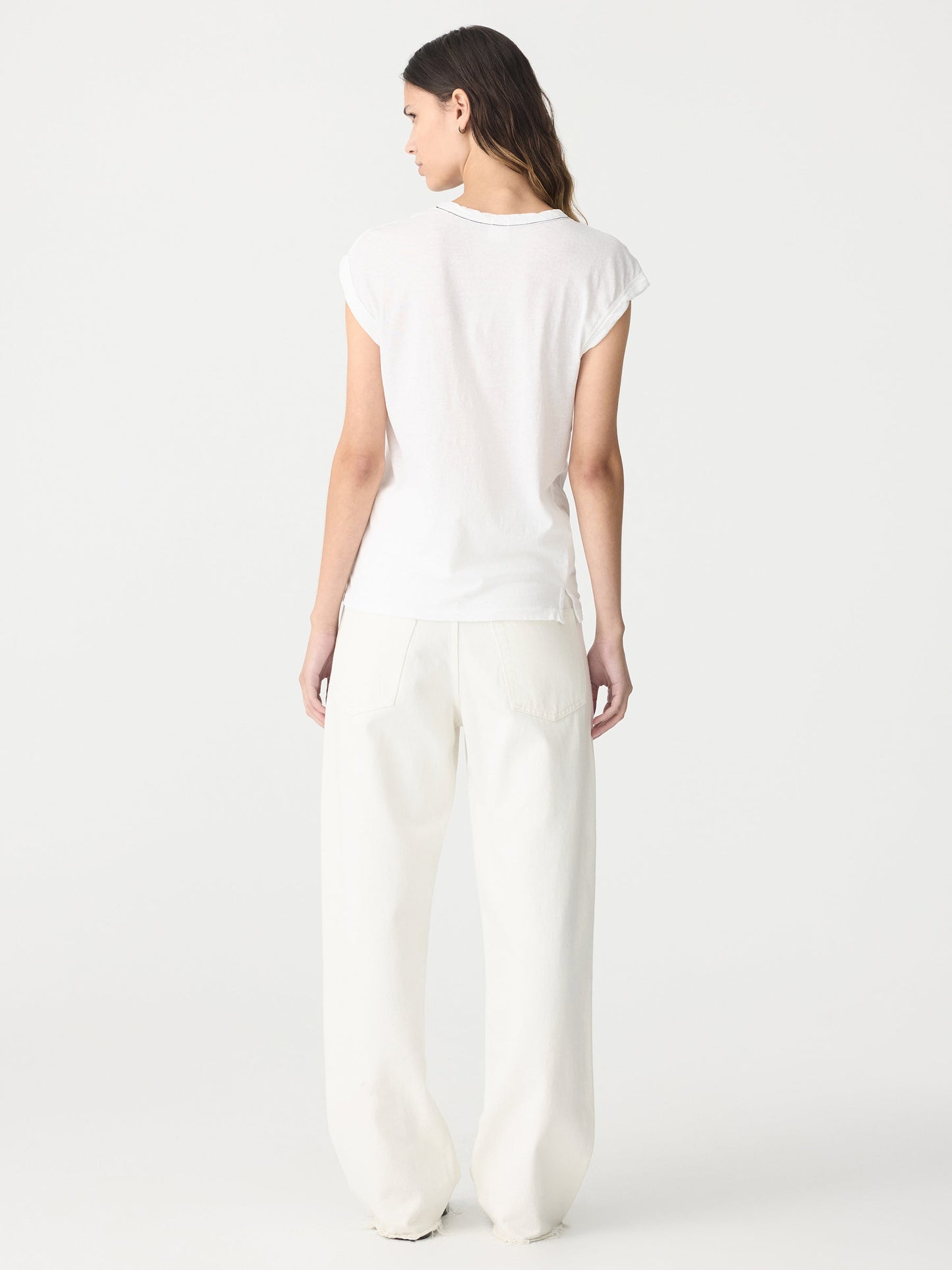 BASSIKE Slim muscle tank-white