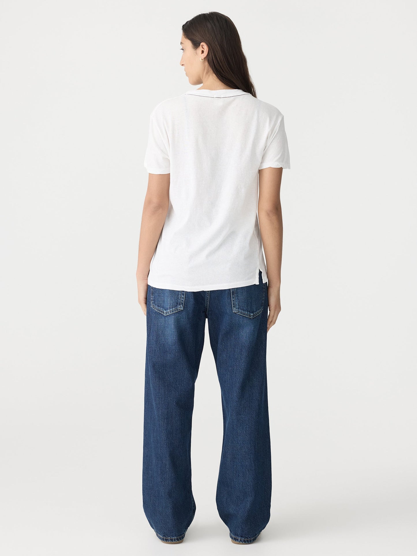 BASSIKE Regular classic short sleeve tshirt-white