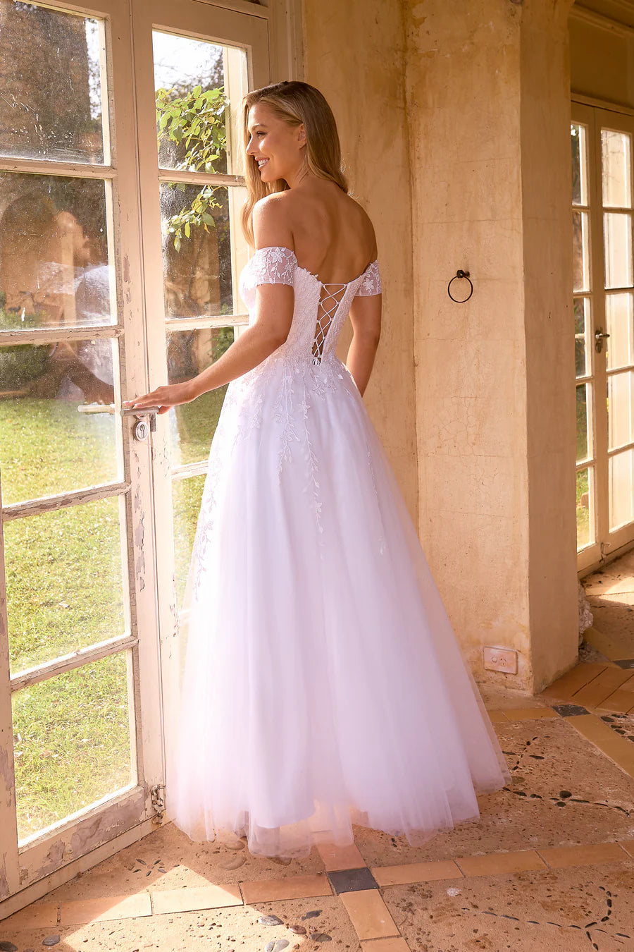 TANIA OLSEN Annecy Formal Dress-white