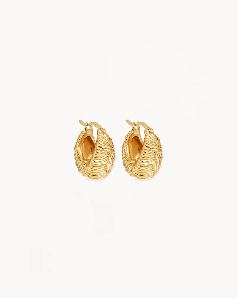 BY CHARLOTTE Entwined Hoops