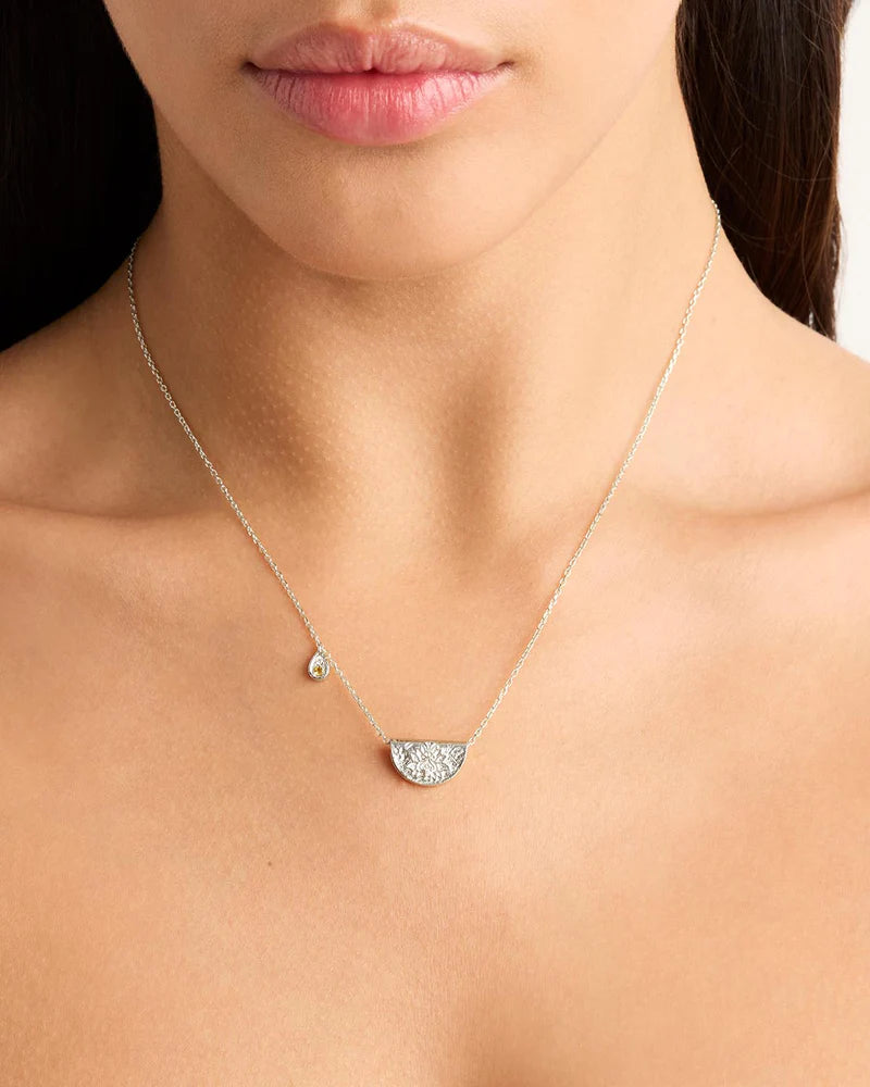BY CHARLOTTE Lotus Birthstone necklace November-silver