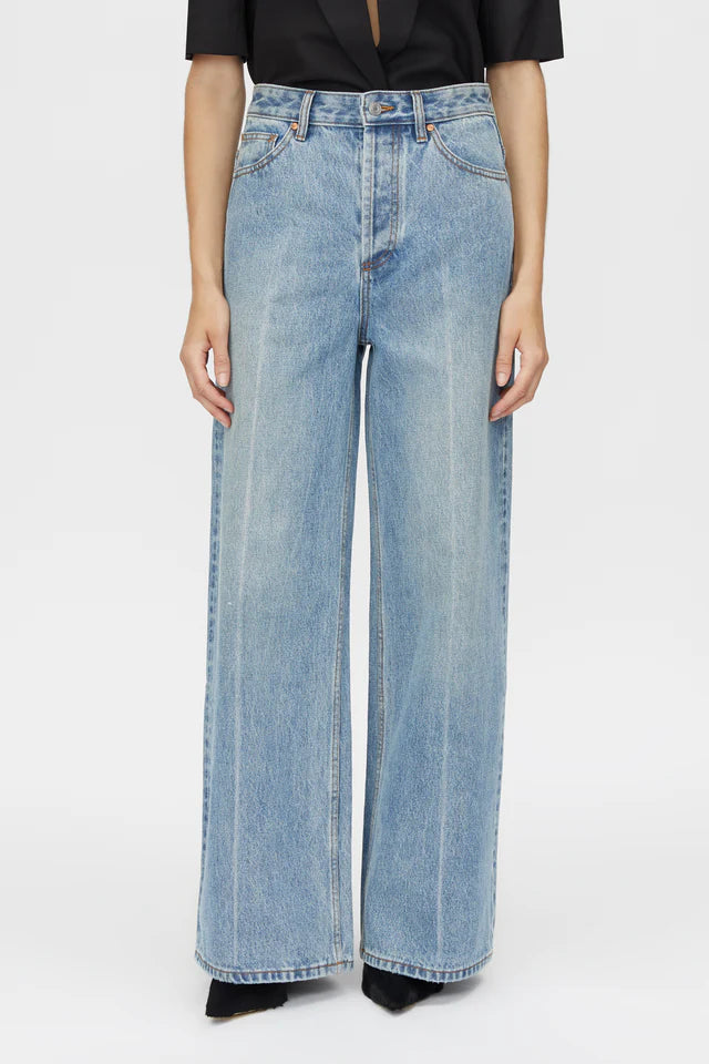 CAMILLA AND MARC Argento Denim Jean Light Vintage