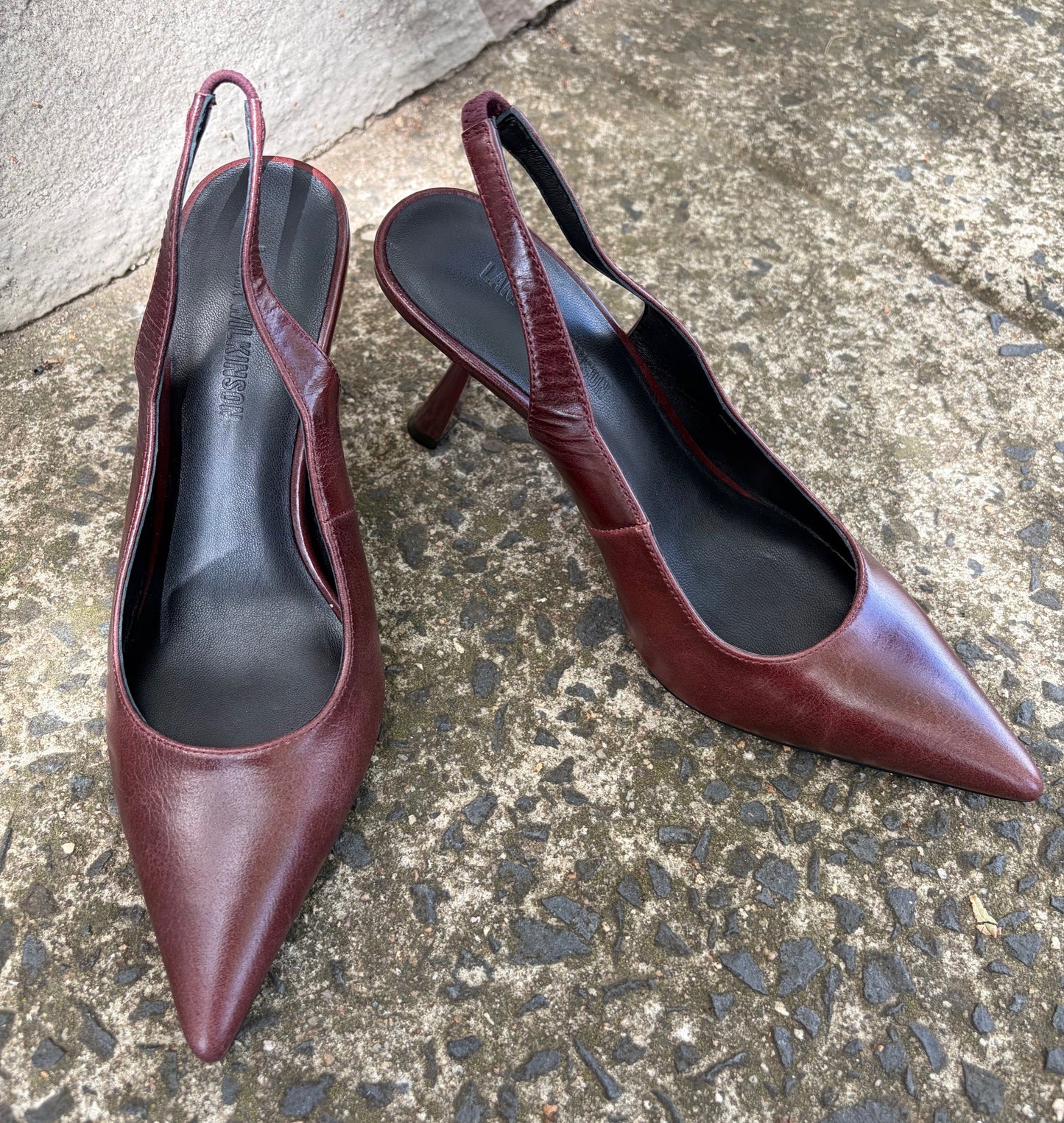LANA WILKINSON - Celeste Pump in Brown Leather