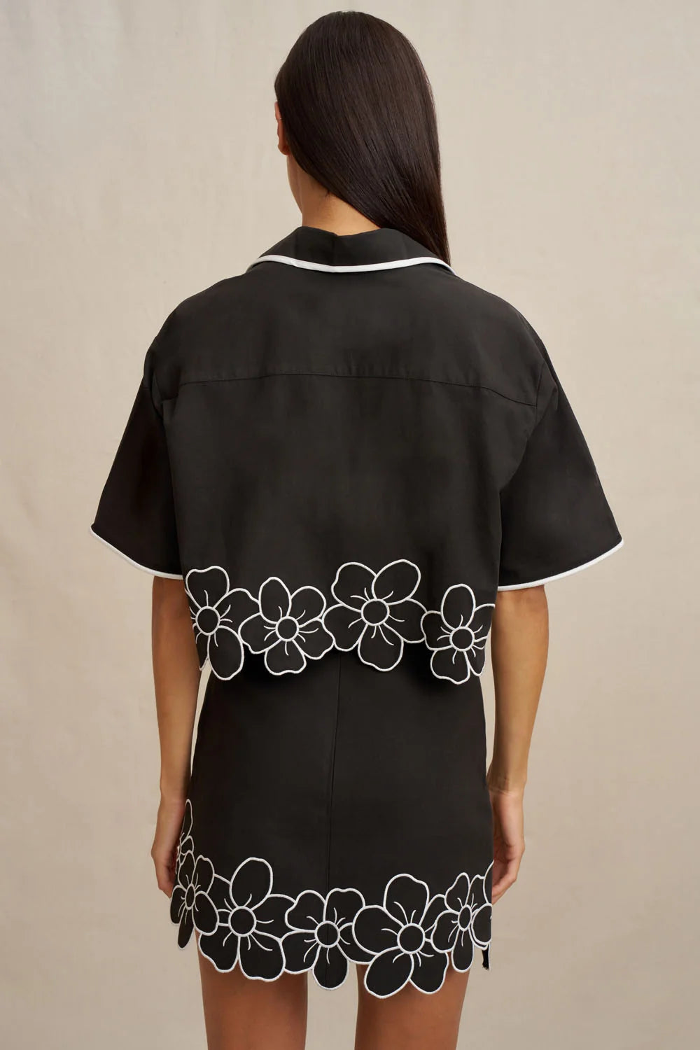 BY JOHNNY - Dahlia Crop Black Shirt
