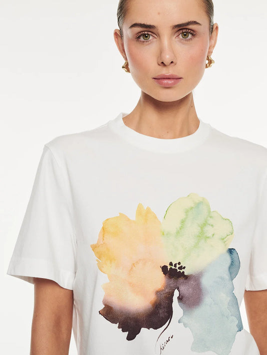 KIVARI - Lotte tee in IVORY YELLOW