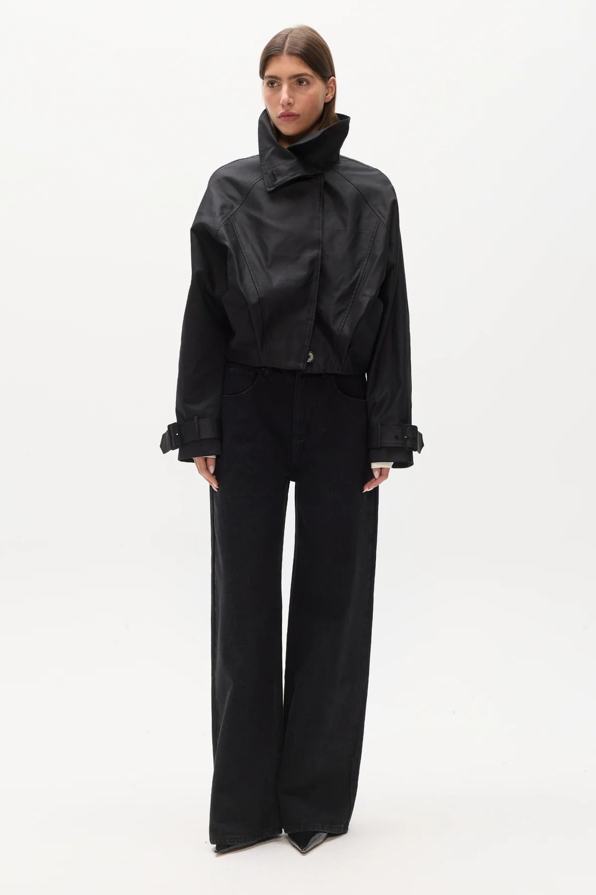 BAYSE - Koa Cropped Coat in Black