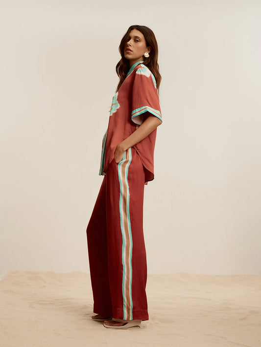 KIVARI Enzo Pant in Maroon