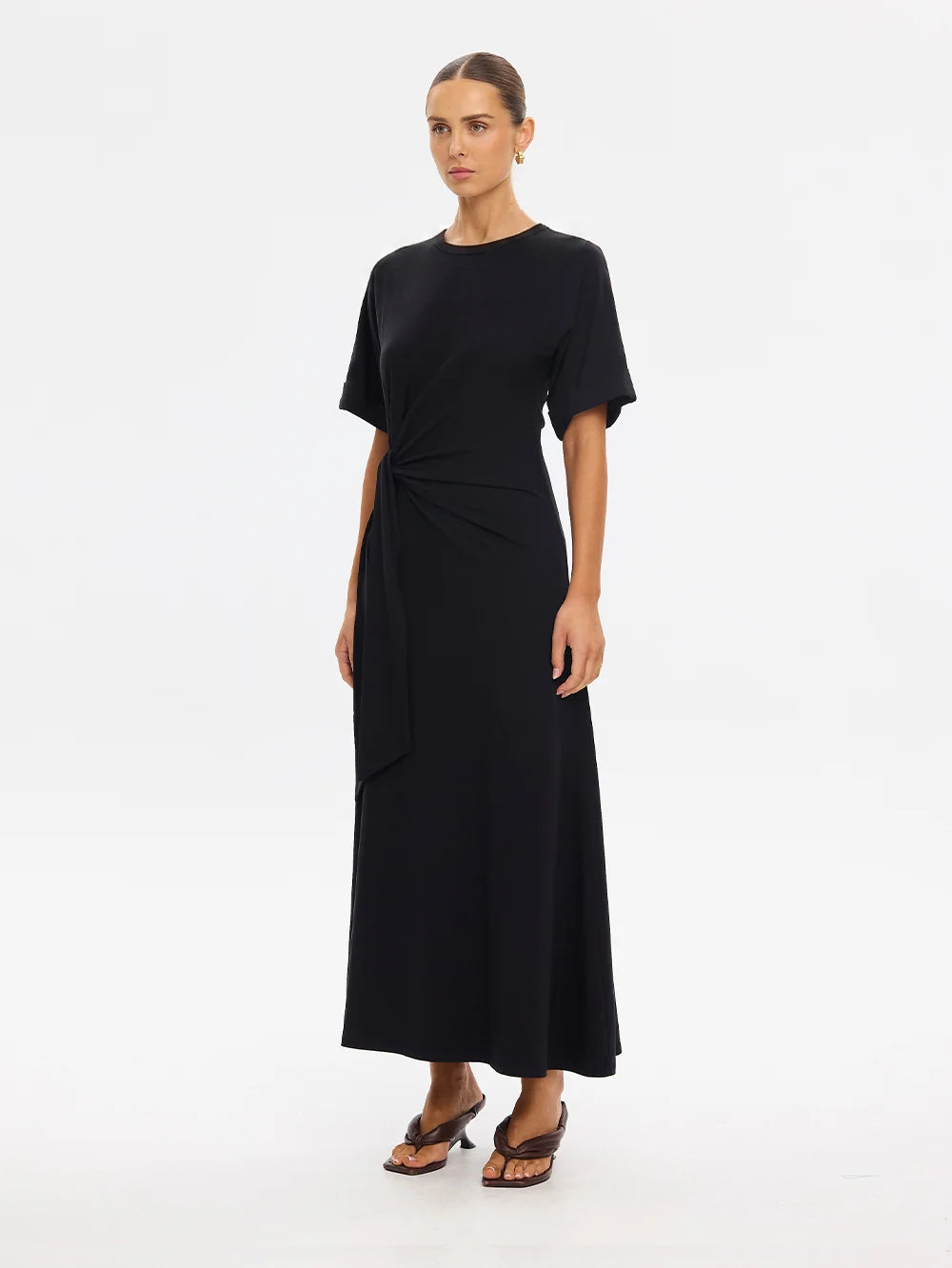 KIVARI - Erina Maxi Dress IN BLACK