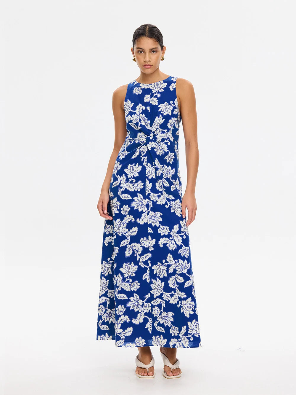 KIVARI - Linda Maxi Dress in Blue Floral