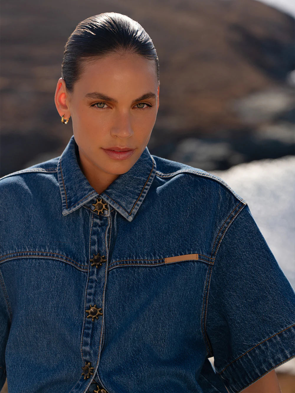 KIVARI - Marla Shirt in Indigo
