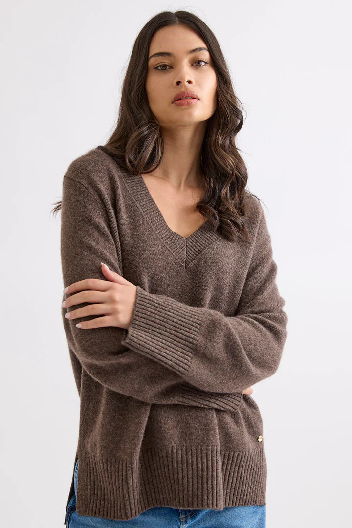 MIA FRATINO - Aurelie Vee in Espresso