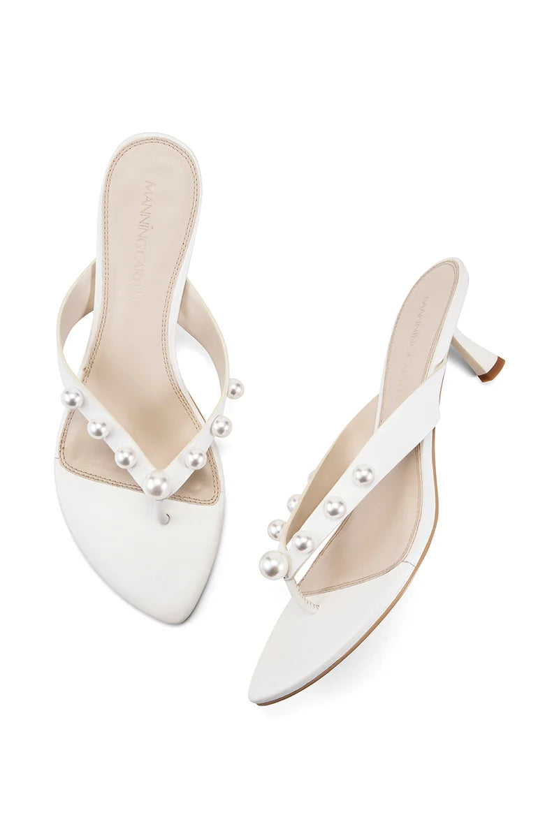 Manning Cartell - Pearl Kitten Heel IN WHITE