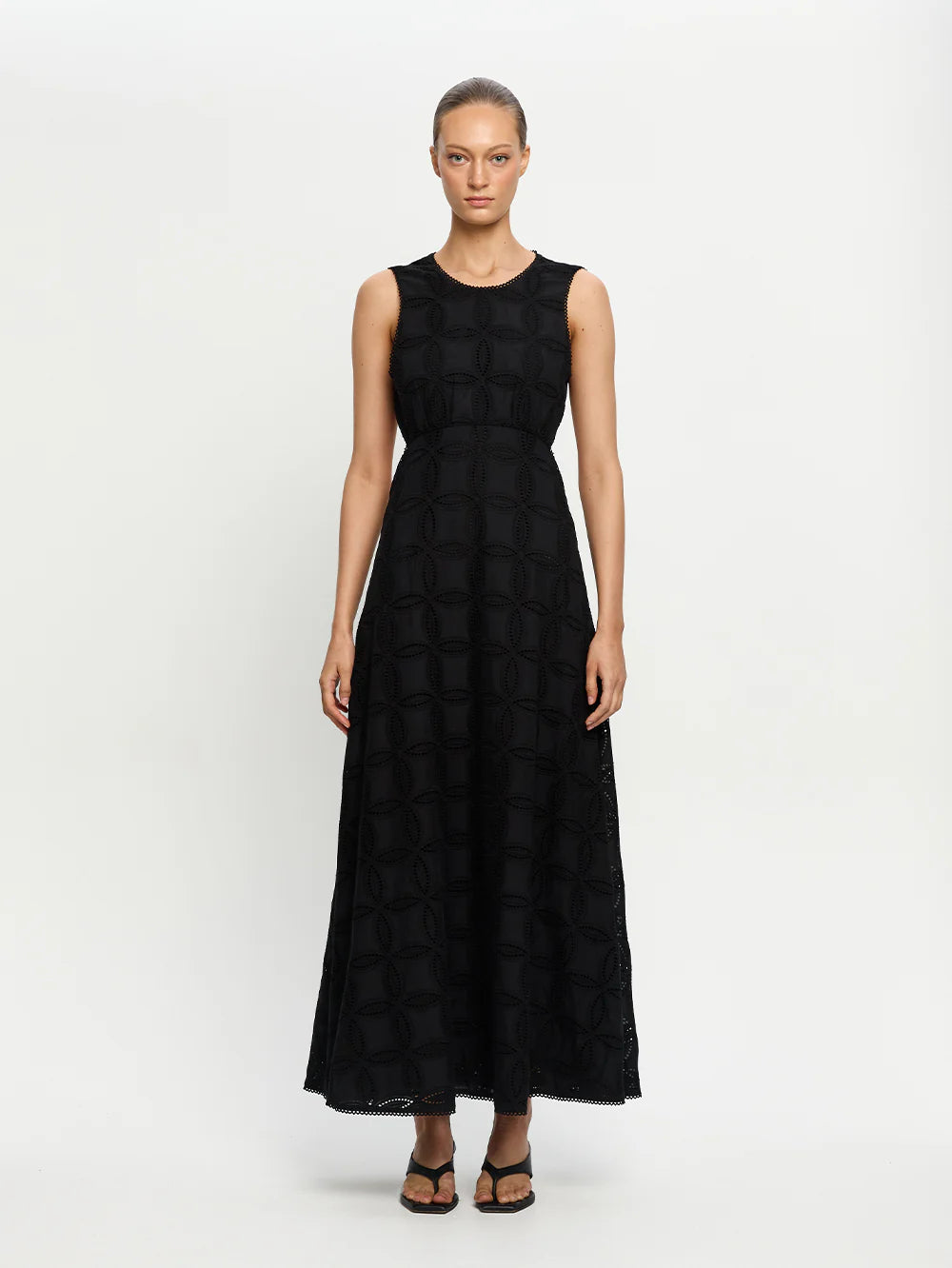 KIVARI - Rio Maxi Dress in Black