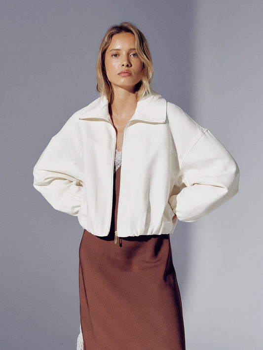 KIVARI - Cass Cropped Jacket in Cream