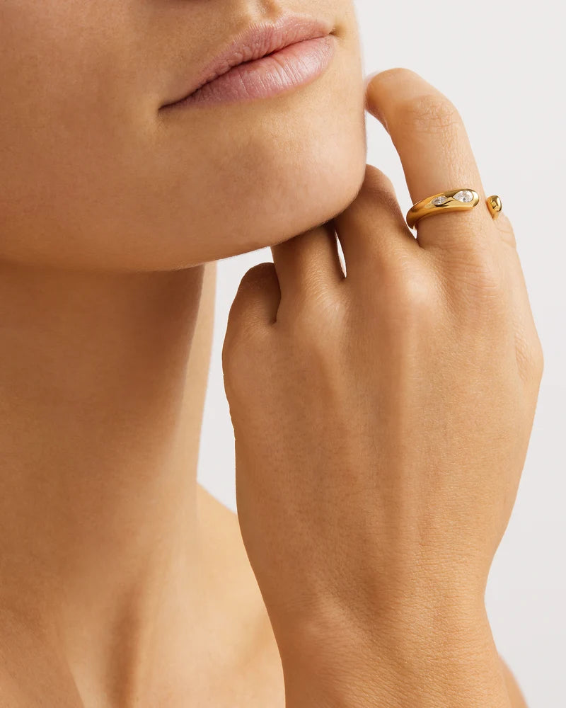 By Charlotte Dewdrop ring in GOLD